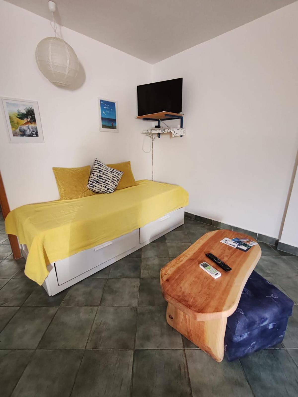 Apartments Aleksandra ラブ エクステリア 写真