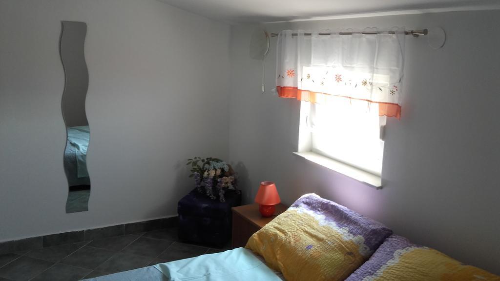 Apartments Aleksandra ラブ エクステリア 写真